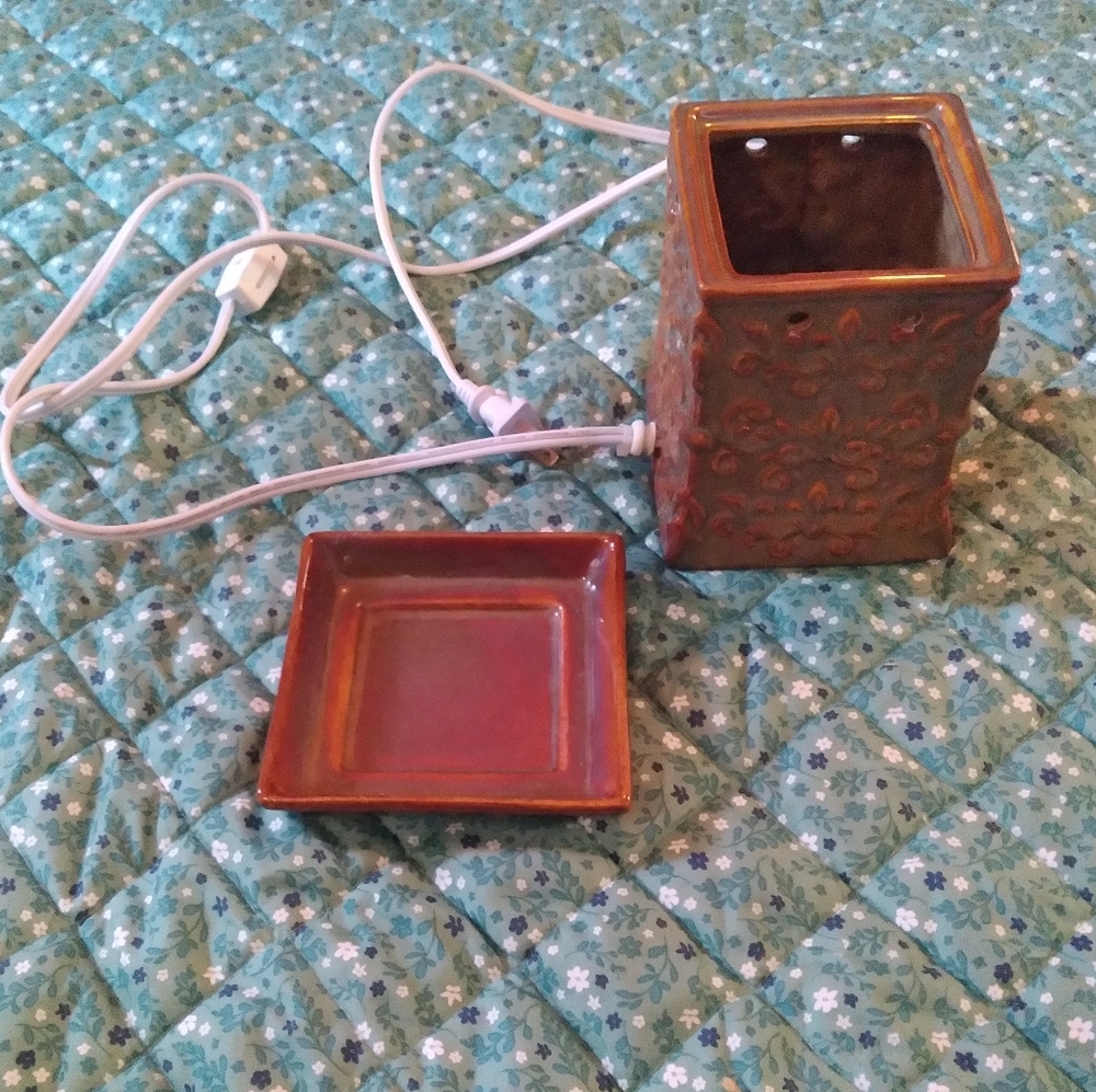 Wax warmer
